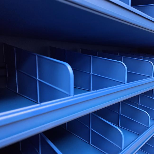 HC VAKKENKASTEN NIEUW BLAUW 200x100x30CM