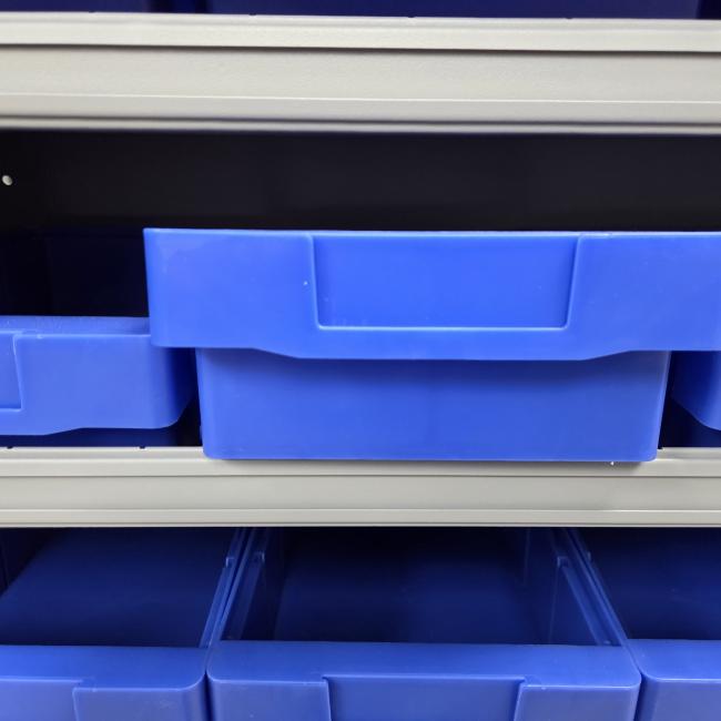 HC Bakkenkast 200x100x30cm grijs, incl. 65 bakken